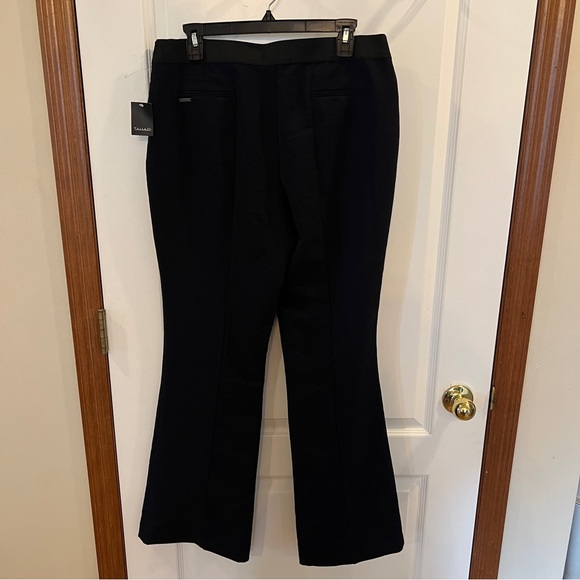 Tahari NWT Size 10 The Ellen Pant in True Navy - Picture 8 of 12